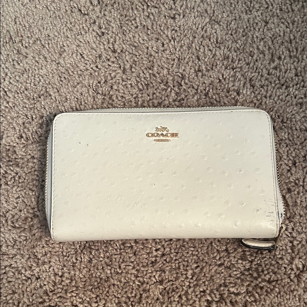 Coach Cream Zip-Around Wallet